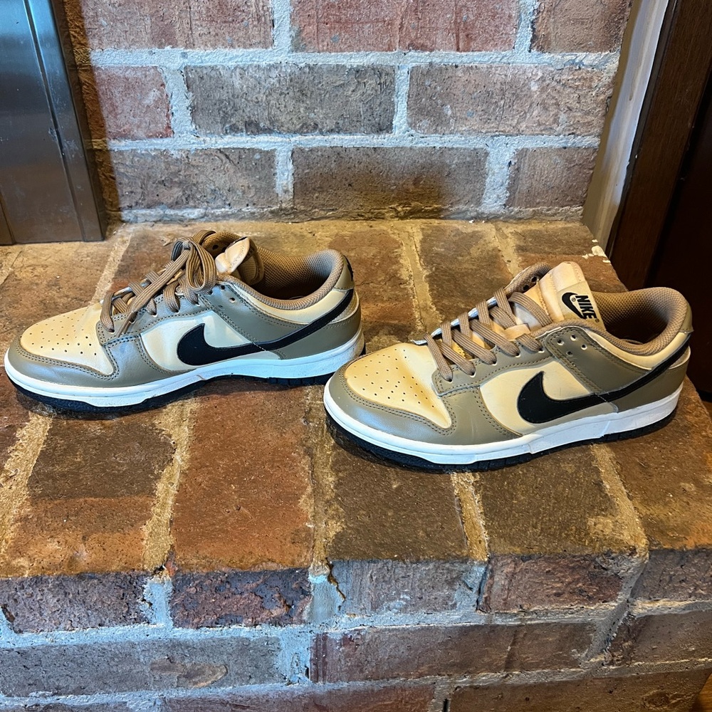 Nike Women’s Dunk Low ‘Dark Driftwood’